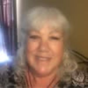 Meet your Posher, Lorraine